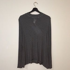 Long sleeve striped shirt✨